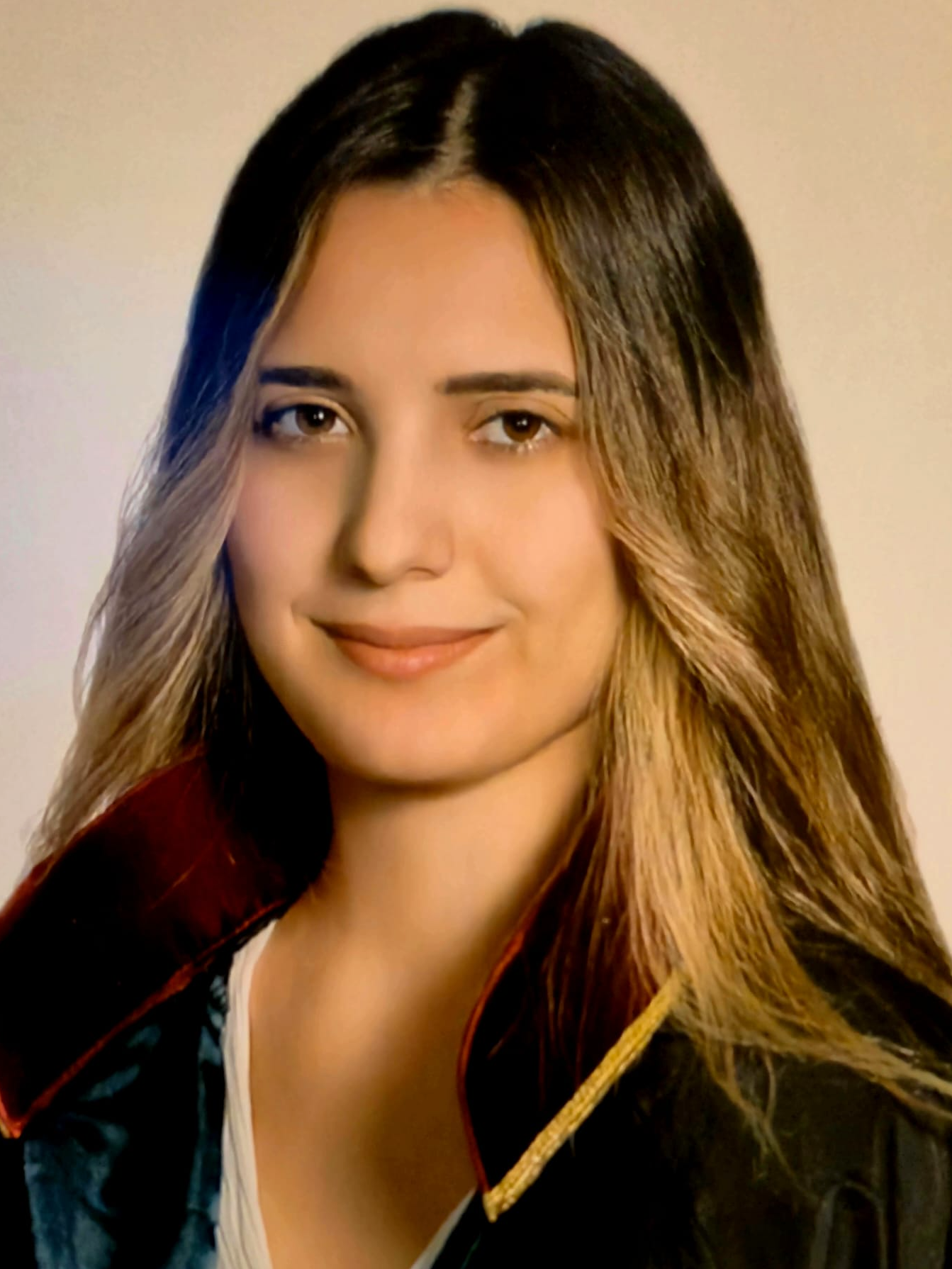 GÖZDE MÜGE YÜCEL
